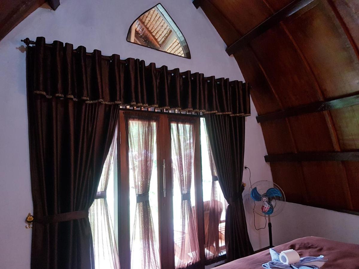 Green Travelodge Bukit Lawang Exterior photo