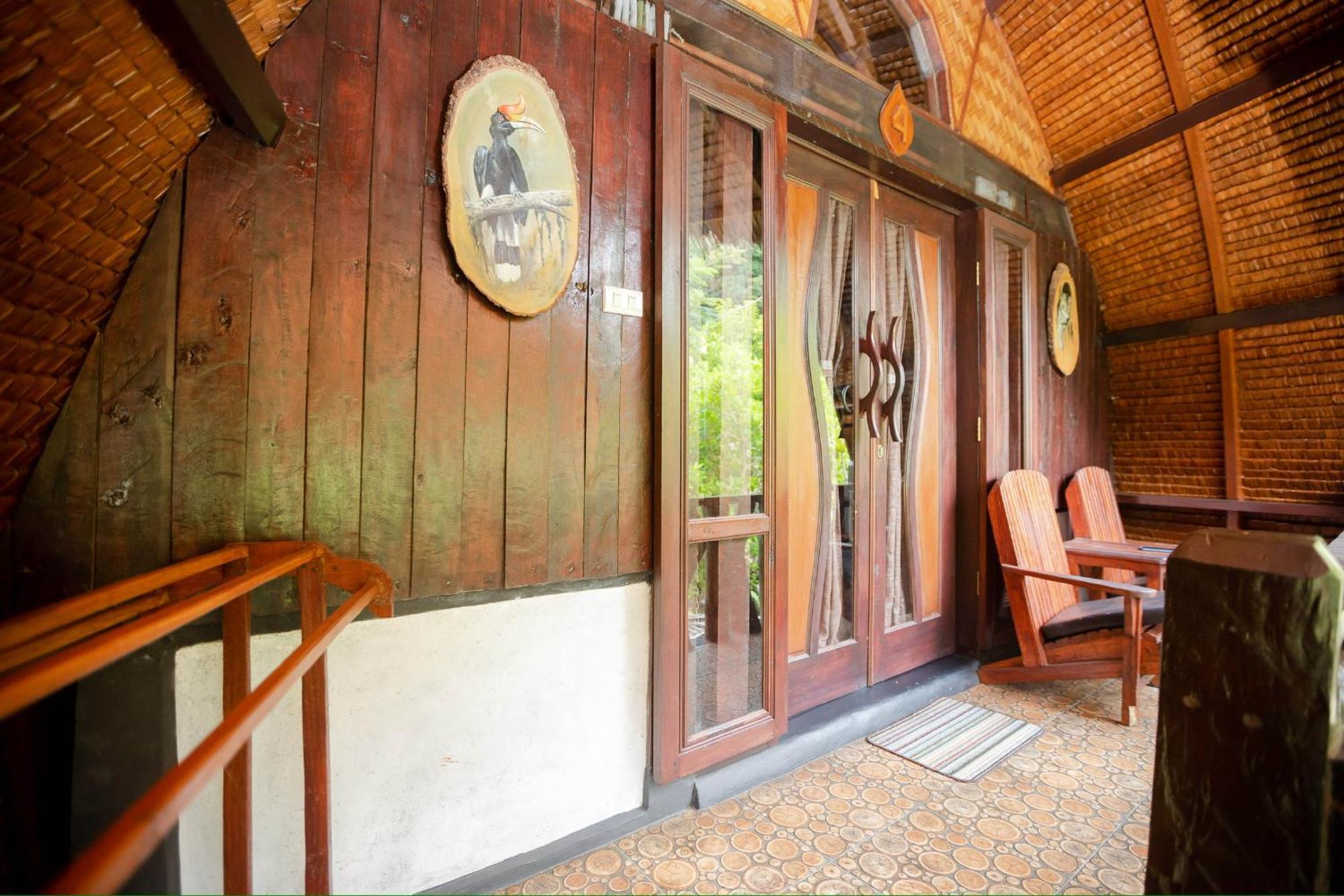 Green Travelodge Bukit Lawang Exterior photo